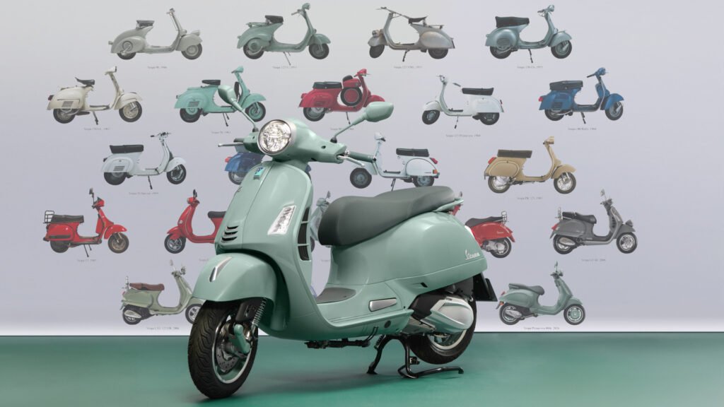 2 - Vespa GTS 80TH